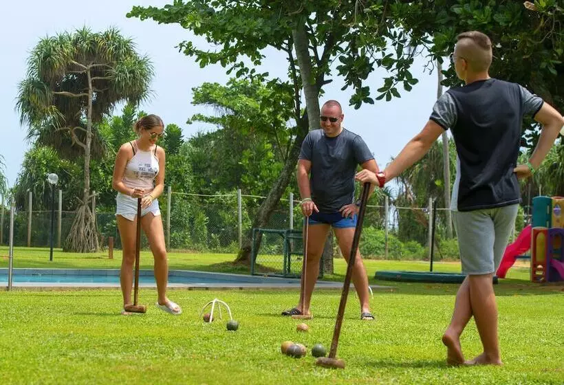 Mermaid Hotel & Club