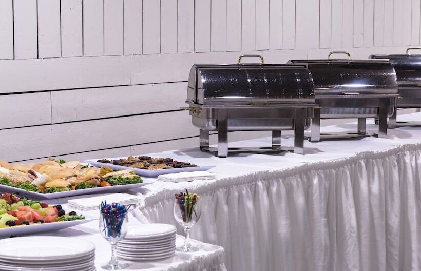 فندق Mount Peyton Resort & Conference Centre