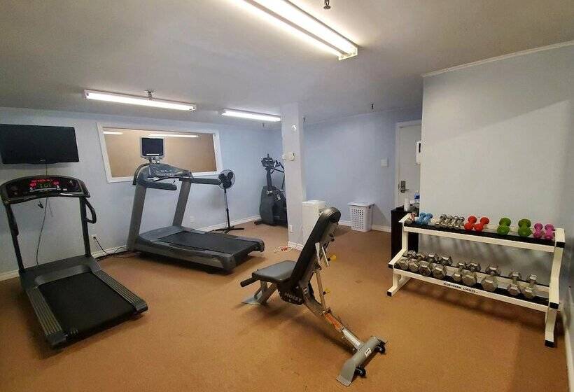 فندق Mount Peyton Resort & Conference Centre