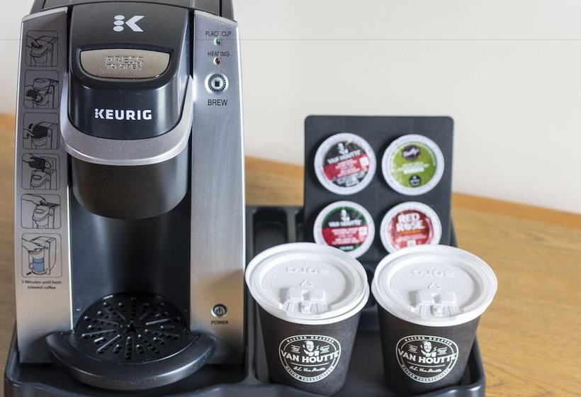 فندق Mount Peyton Resort & Conference Centre