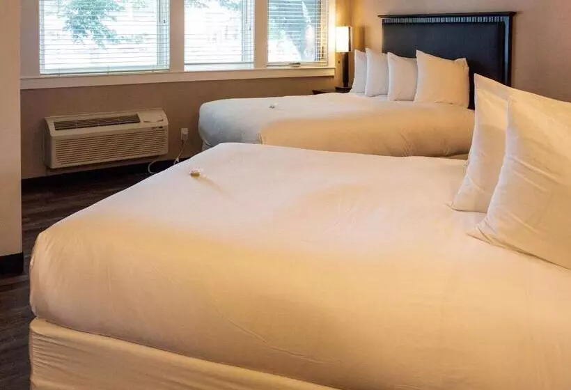 Hotel Penticton, Independent