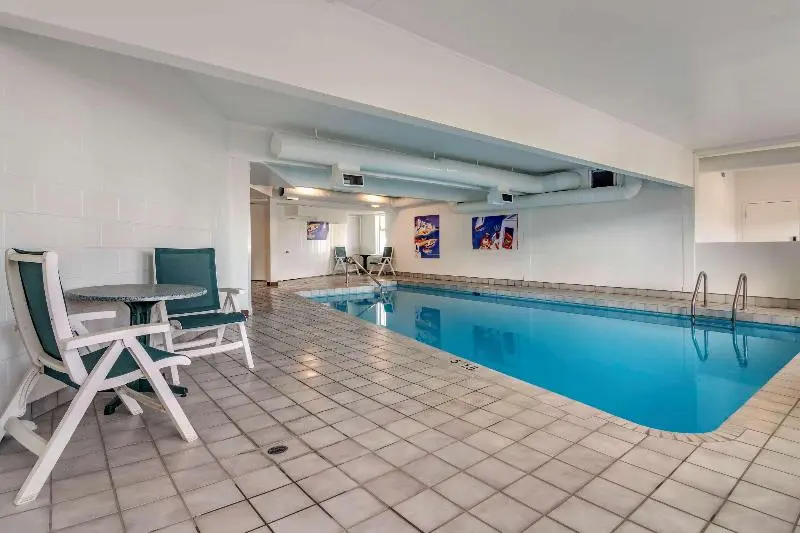 ホテル Penticton, Independent