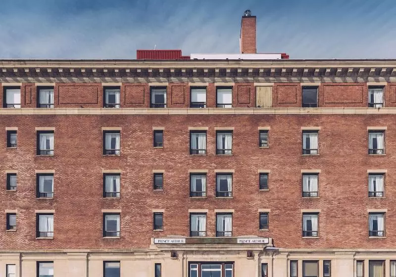 Prince Arthur Waterfront Hotel & Suites