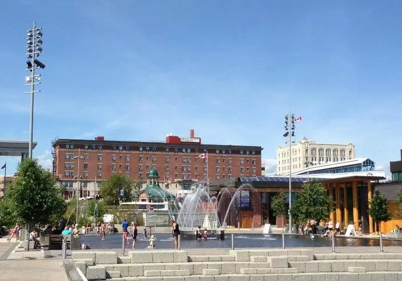 Prince Arthur Waterfront Hotel & Suites