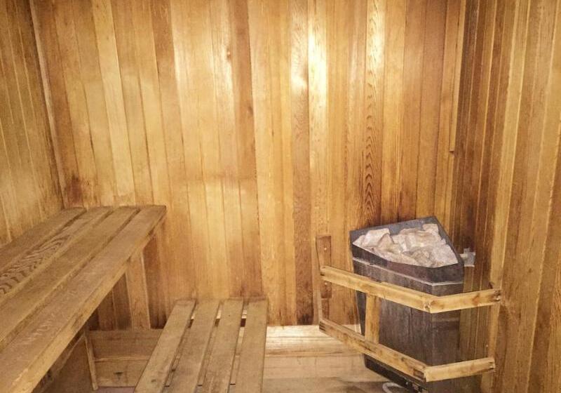 فندق Quality Inn & Suites Pe Trudeau Airport