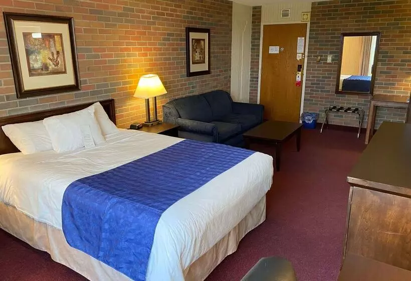 Hotel Ramada By Wyndham Lethbridge