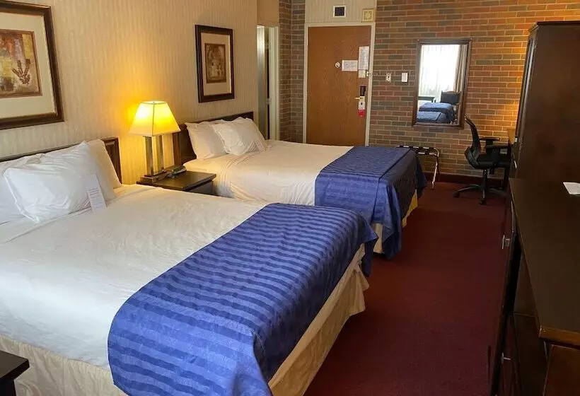 Hotel Ramada By Wyndham Lethbridge