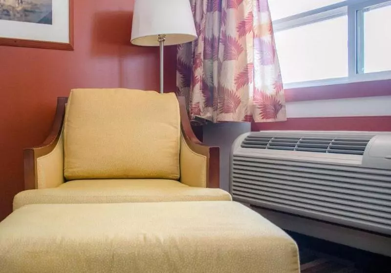 فندق Ramada By Wyndham Medicine Hat