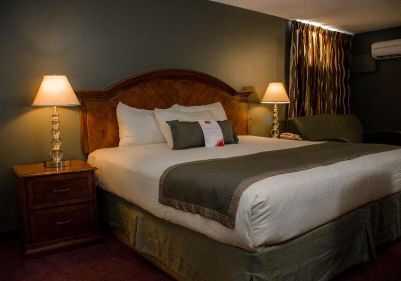 هتل Ramada By Wyndham Medicine Hat