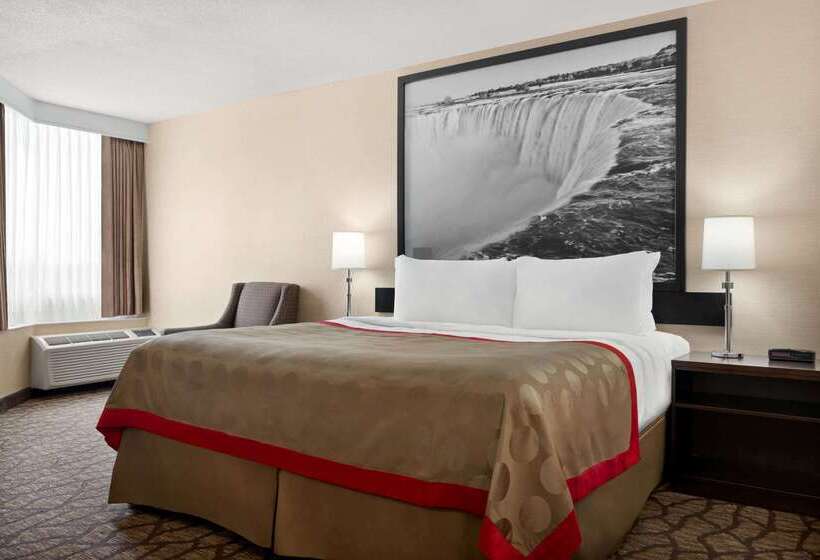 Отель Ramada By Wyndham Niagara Falls Near The Falls