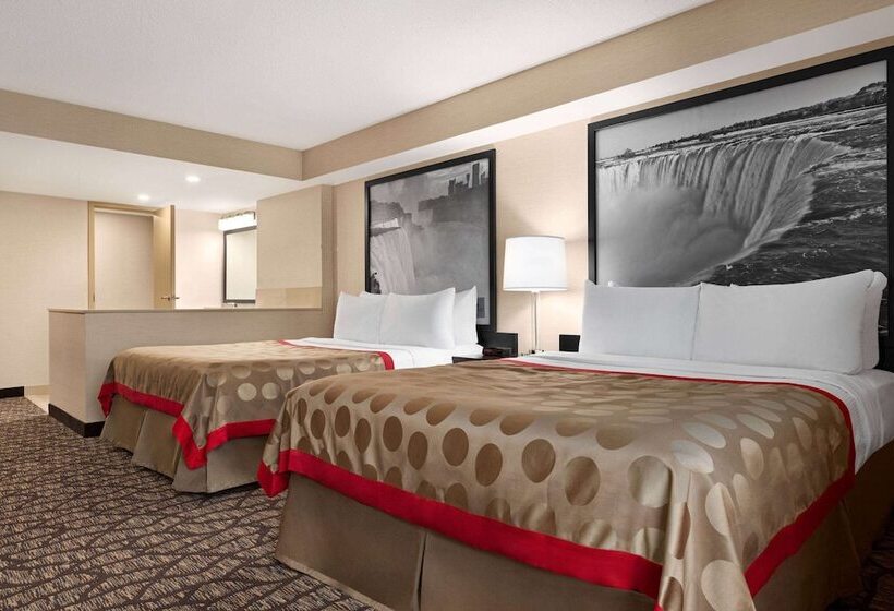 Отель Ramada By Wyndham Niagara Falls Near The Falls