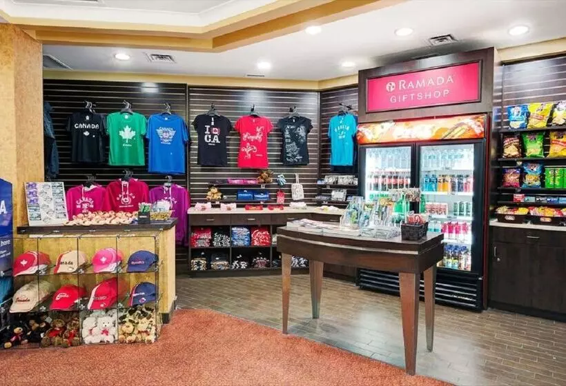호텔 Ramada By Wyndham Niagara Falls/fallsview