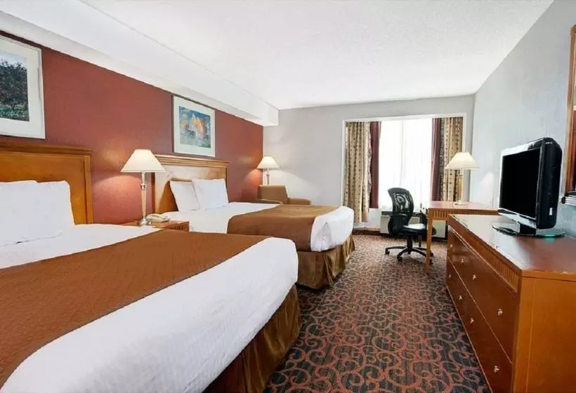 호텔 Ramada By Wyndham Niagara Falls/fallsview