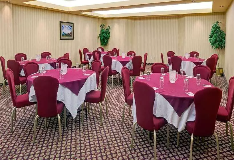 호텔 Ramada By Wyndham Niagara Falls/fallsview