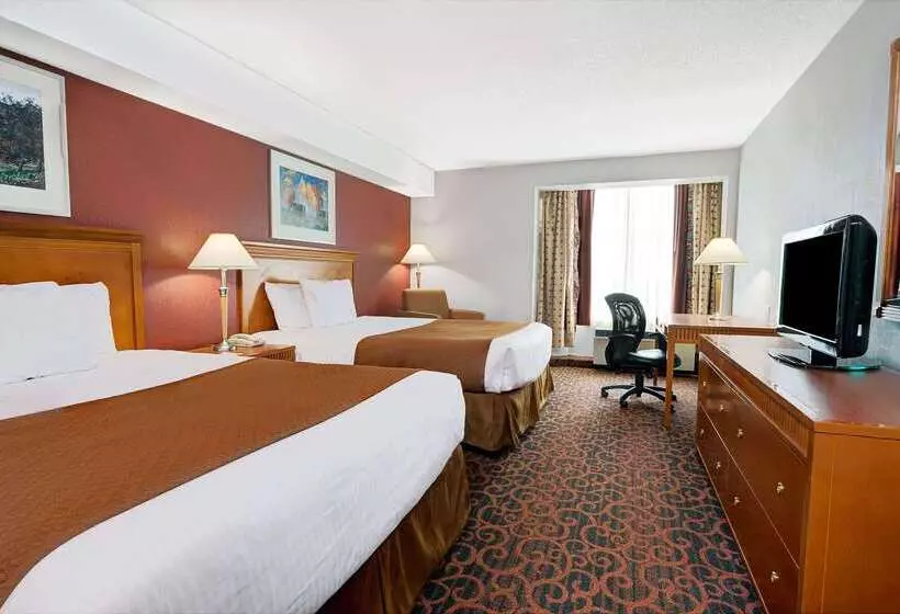 호텔 Ramada By Wyndham Niagara Falls/fallsview
