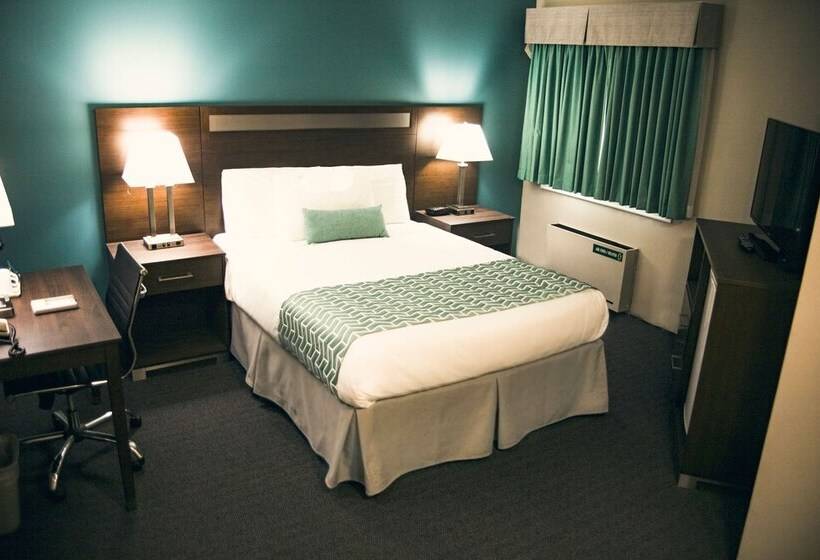 فندق Ramada By Wyndham