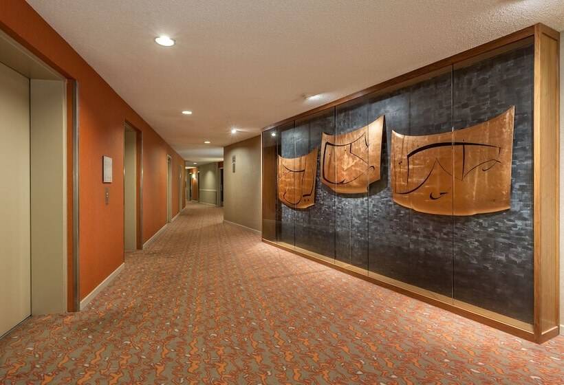 هتل Listel Whistler, A Coast