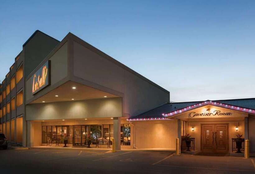 هتل Travelodge By Wyndham Kingston Lasalle