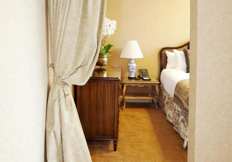 Wedgewood Hotel & Spa Relais & Chateaux