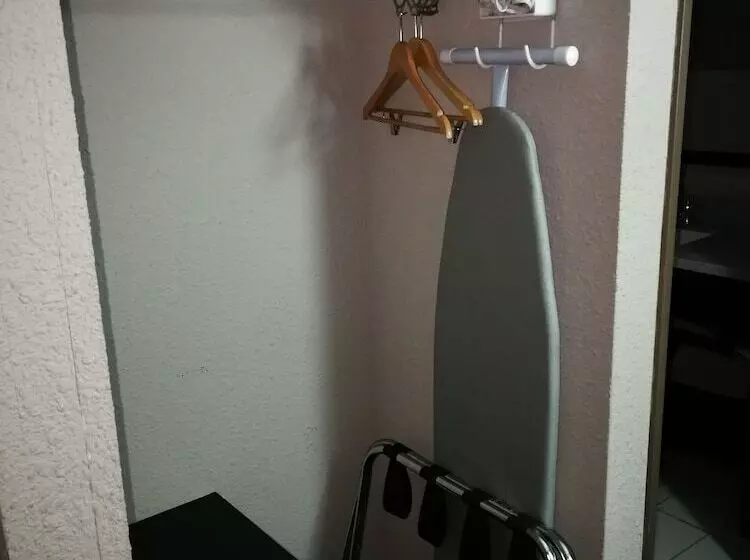 Motel Super 8 By Wyndham Timmins On