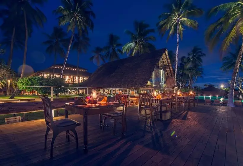 渡假胜地 Ranweli Holiday Village