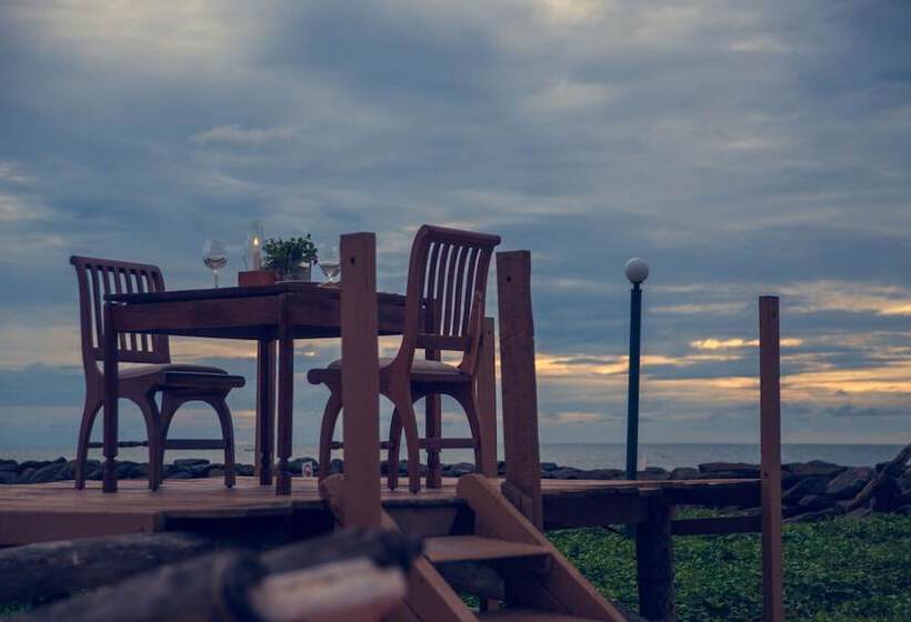 リゾートホテル Ranweli Holiday Village