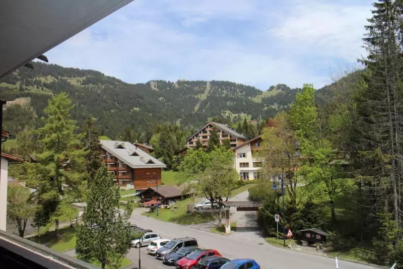 Victoria Hotel & Residence