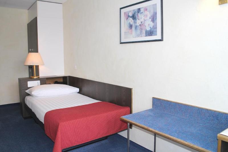 Victoria Hotel & Residence