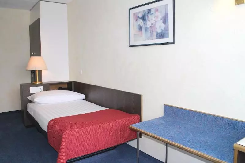 Victoria Hotel & Residence