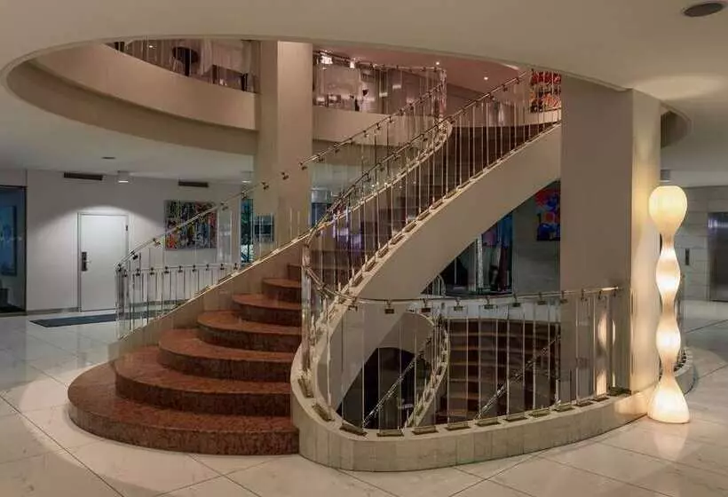 Hilton Geneva Hotel And Conference Centre