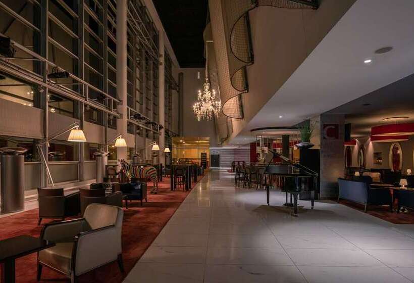 Hilton Geneva Hotel And Conference Centre