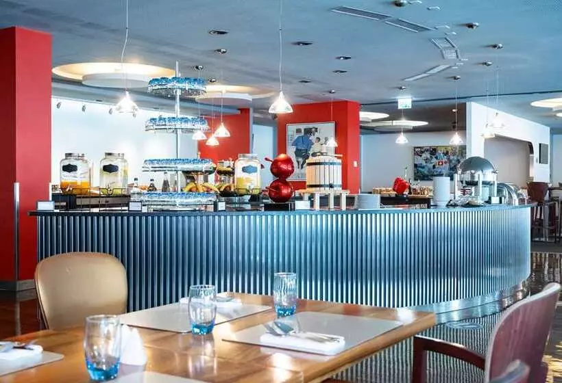 Hilton Geneva Hotel And Conference Centre