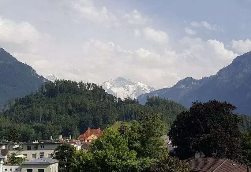 Отель Bernerhof