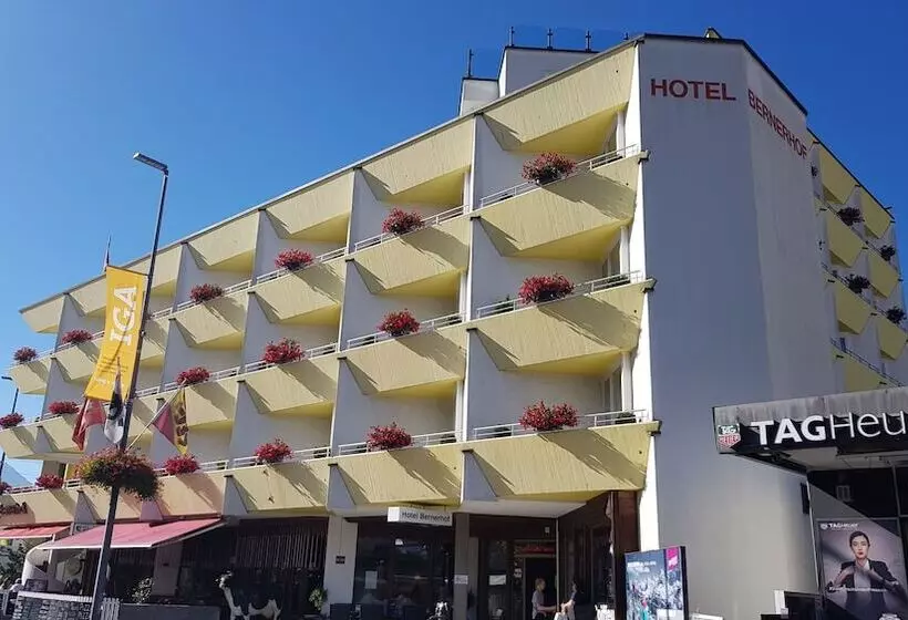 Отель Bernerhof