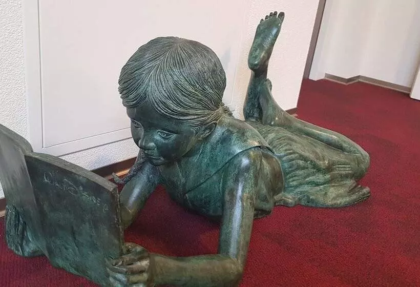 Отель Bernerhof