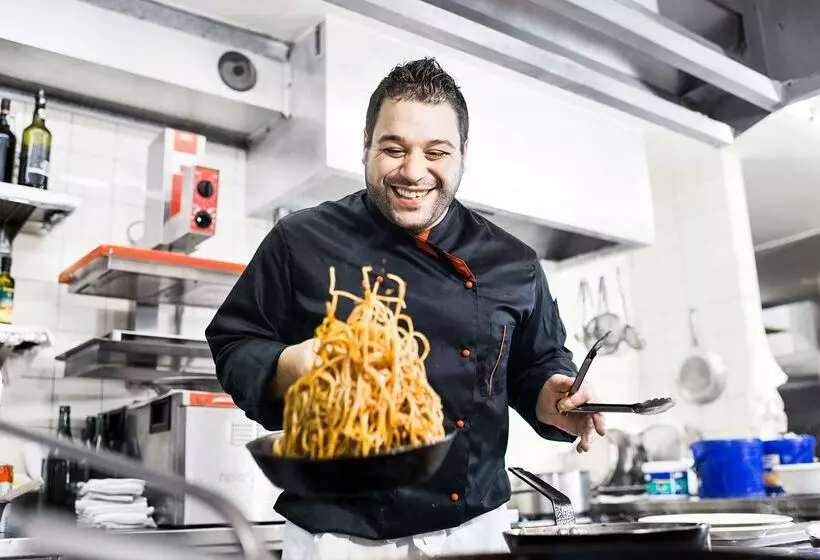 Отель Butterfly