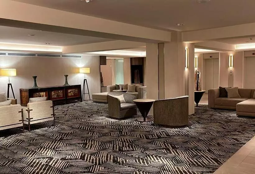 هتل Cabo De Hornos