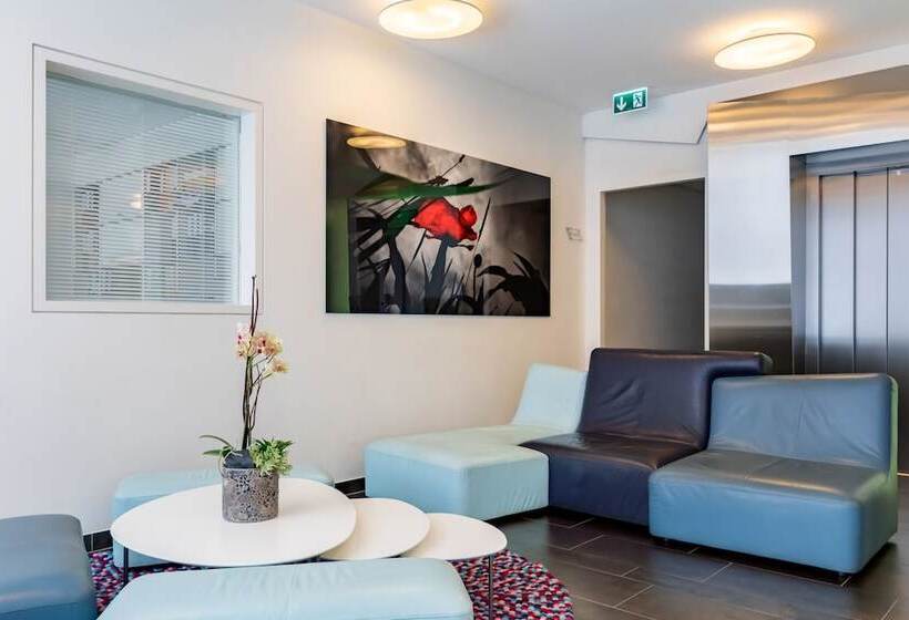 هتل Cristal Design