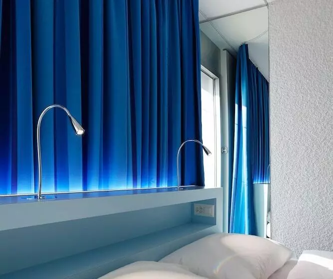 هتل Cristal Design