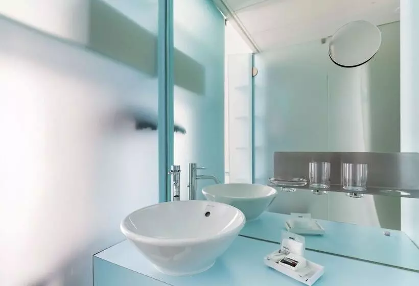 هتل Cristal Design