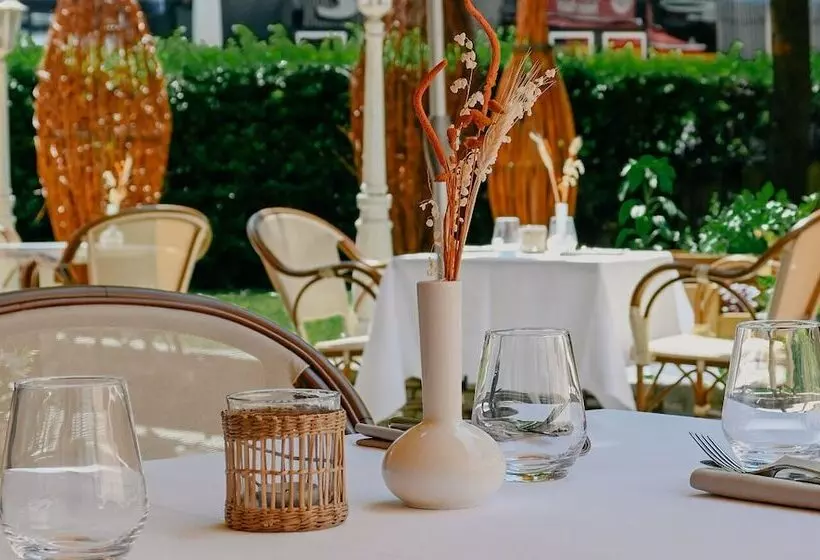 هتل International & Terminus