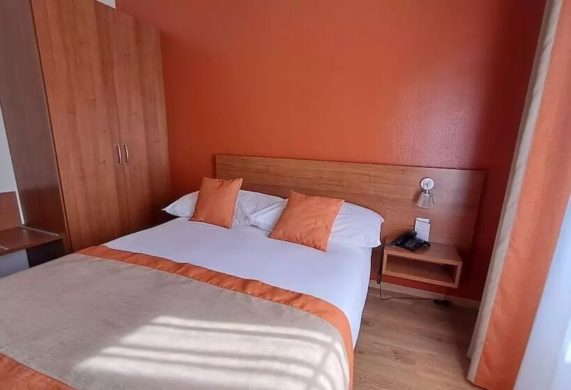 هتل International & Terminus