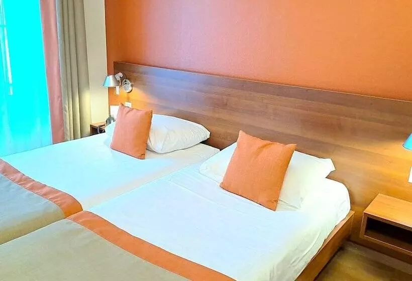 هتل International & Terminus