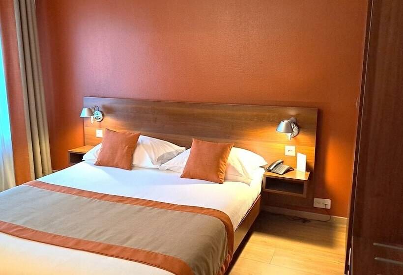 هتل International & Terminus