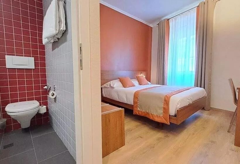 هتل International & Terminus