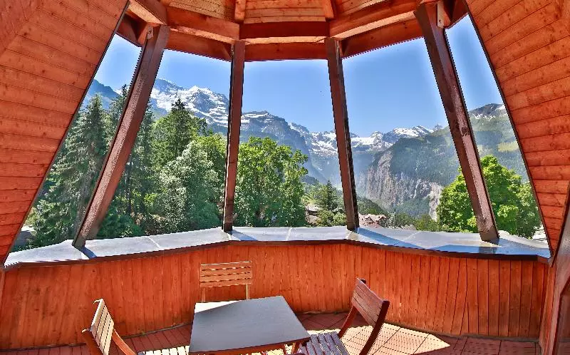 Отель Silberhorn   Residences & Spa Wengen