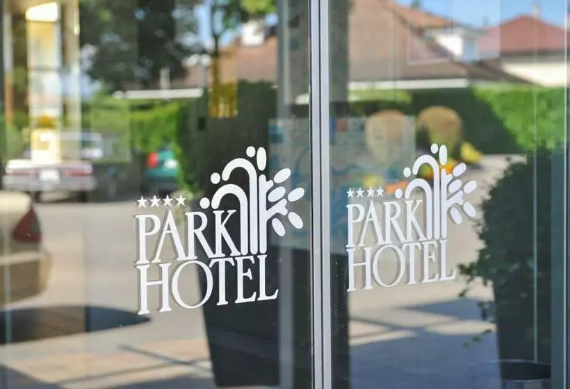 هتل Park Bad Zurzach