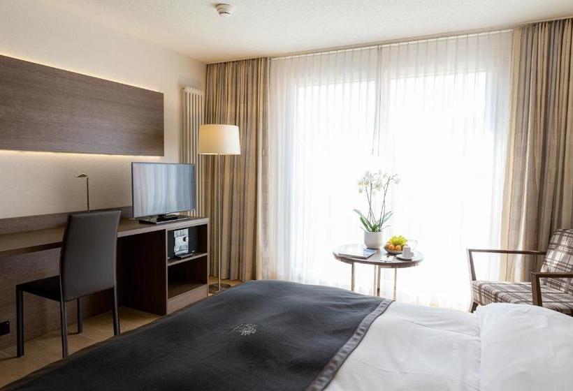 هتل Park Bad Zurzach