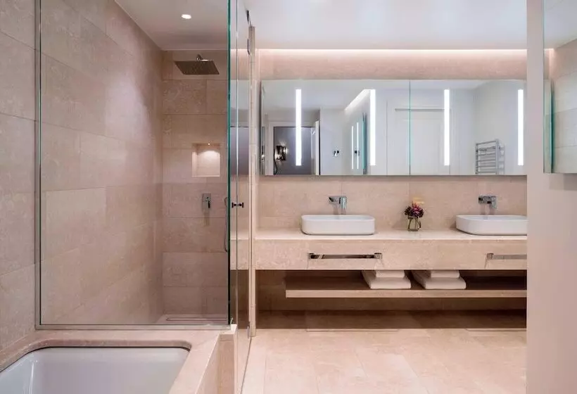 The Ritz Carlton Hotel De La Paix, Geneva