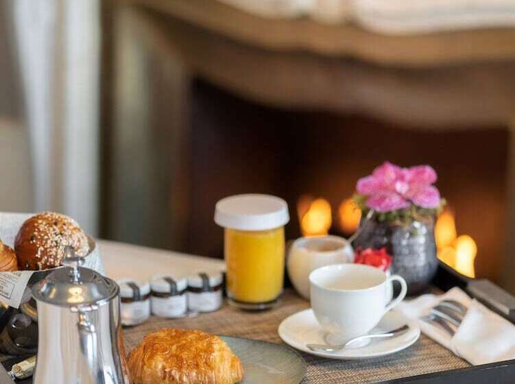 The Ritz Carlton Hotel De La Paix, Geneva